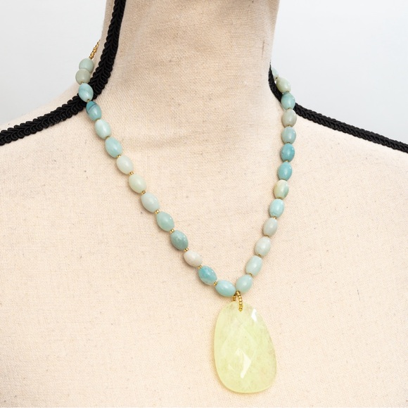 Seafoam jade green color beaded necklace large faceted stone pendant by George - Picture 3 of 13